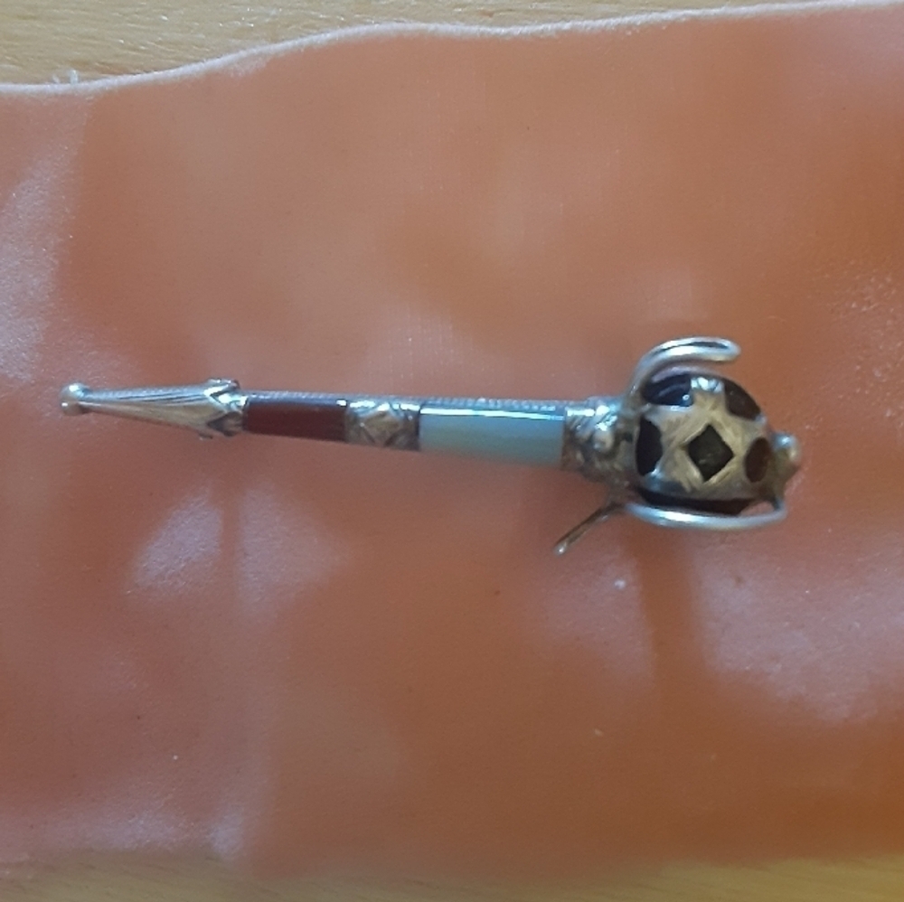Rare Scottish Sterling Sword Brooch - Picture 1 of 6